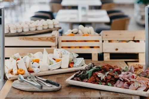 Obrázek Večeře bufetovým stylem.